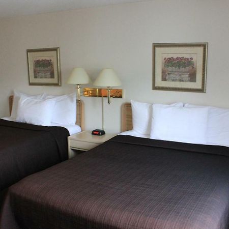 Coronet Hotel Prince Albert Bagian luar foto